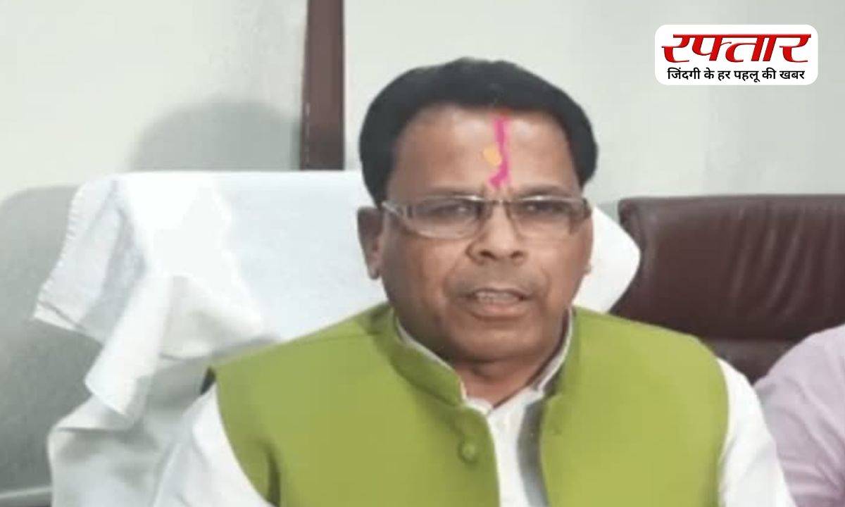 Minister Narendra Kashyap