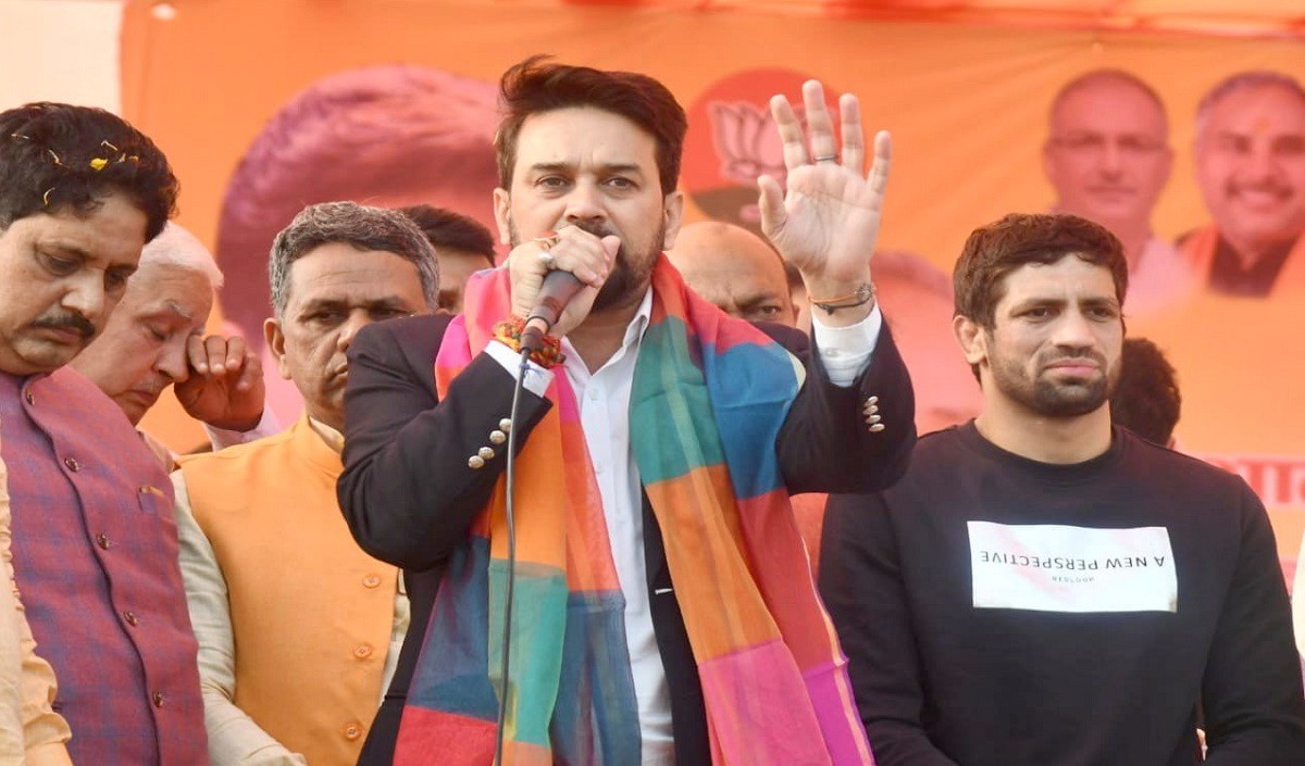 केंद्रीय मंत्री अनुराग ठाकुर