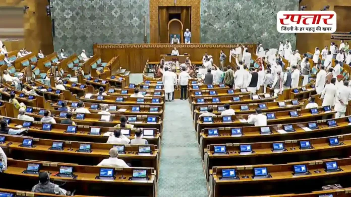 संसद में कैसे ऑन-ऑफ होता है सांसदों का माइक? विवाद के बीच जानिए कैसे कंट्रोल होती है आवाज