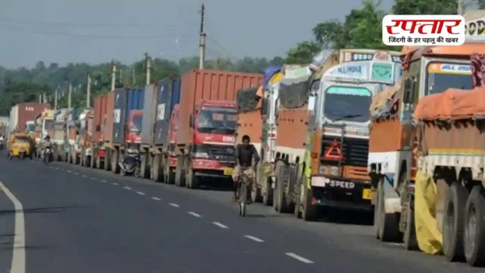 दिल्ली से गुजरने वाले कमर्शियल वाहनों पर बढ़ेगा टैक्स, ट्रकों को अब देने होंगे 2600 की जगह 4000 रुपये
