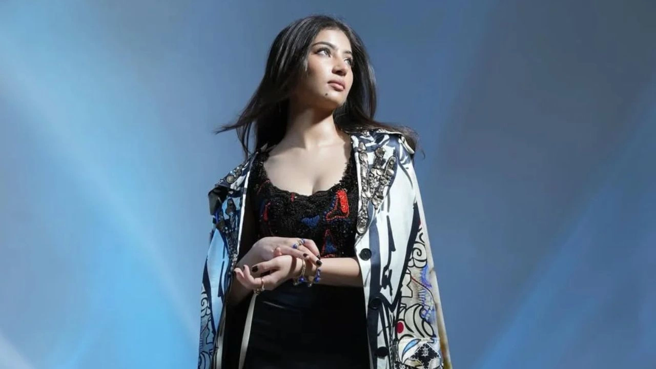 फिल्म Dhurandhar ने बदली Sara Arjun की किस्मत, हसीना ने शेयर किया ग्लैमरस फोटोशूट