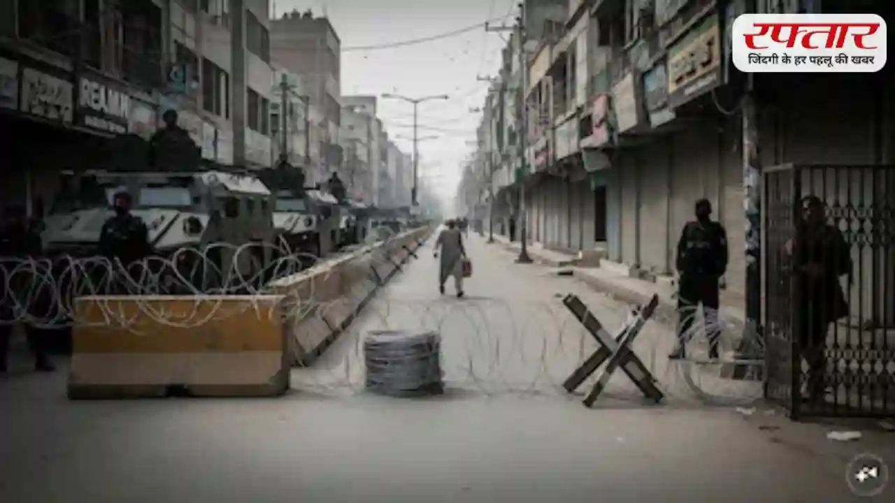 Iran-Israel War: पाकिस्तान में ‘लॉकडाउन जैसे हालात’, रात 8 बजे बंद होंगे बाजार-मॉल