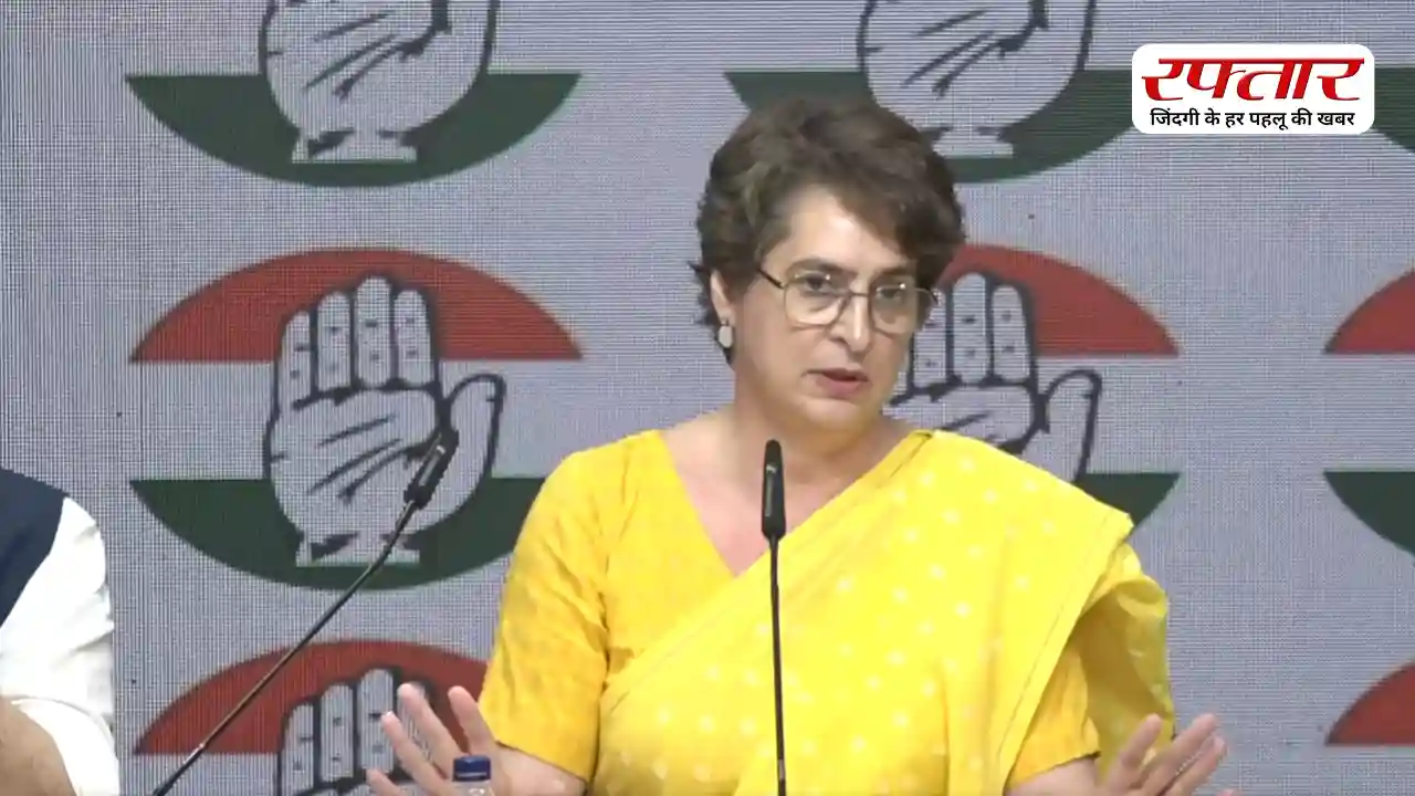 “महिला आरक्षण नहीं, परिसीमन की बात थी”- BJP पर गरजी Priyanka Gandhi, कहा- NDA के लिए काला दिन