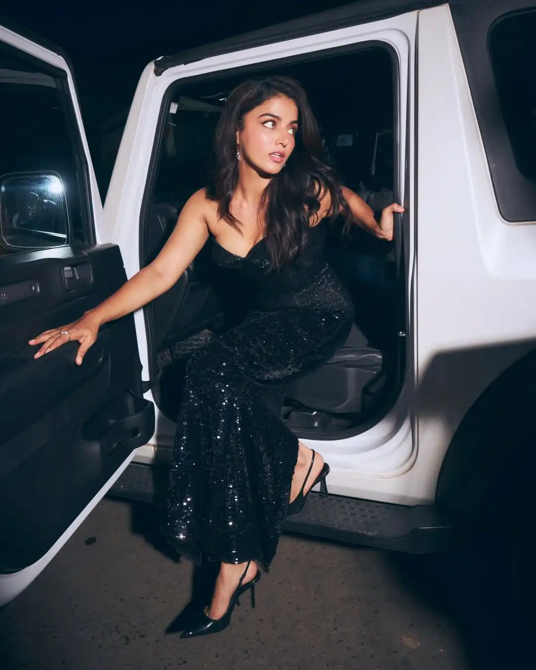 Wamiqa Gabbi Sizzling Look 