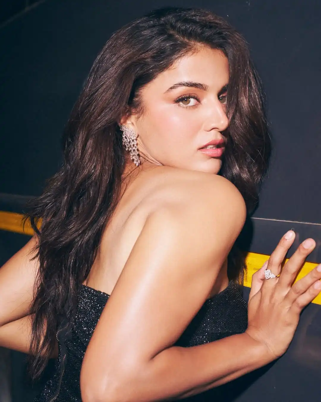 Wamiqa Gabbi Sizzling Look 