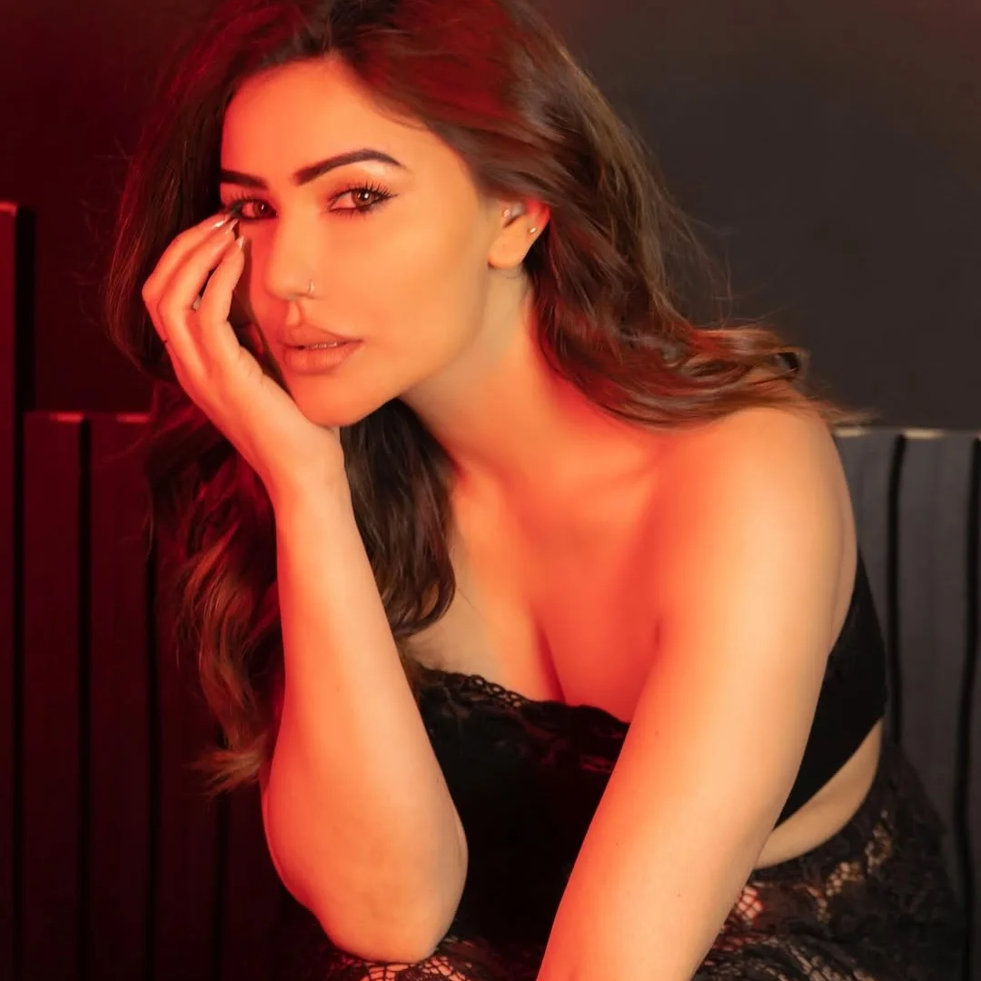 kangna Sharma Latest Hot Look