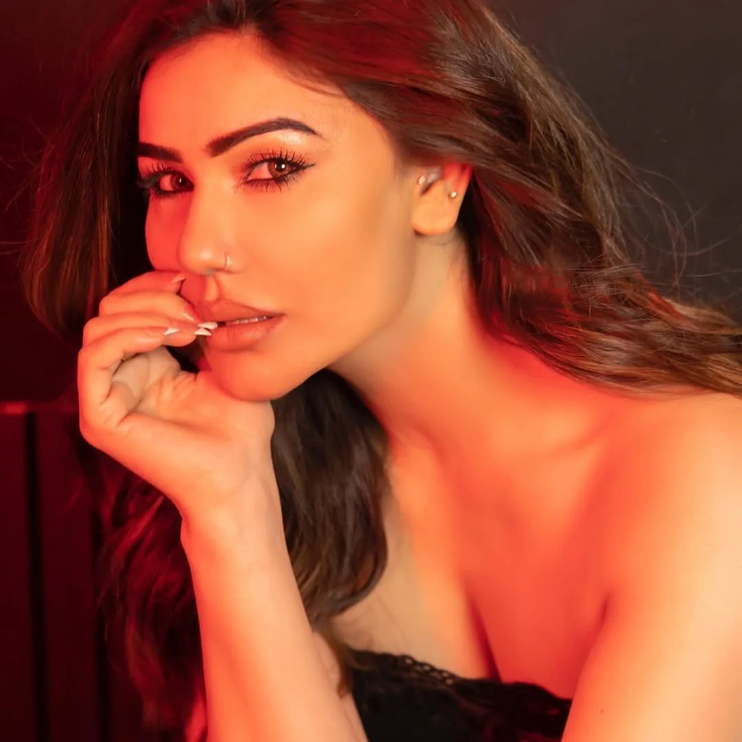 kangna Sharma Latest Hot Look