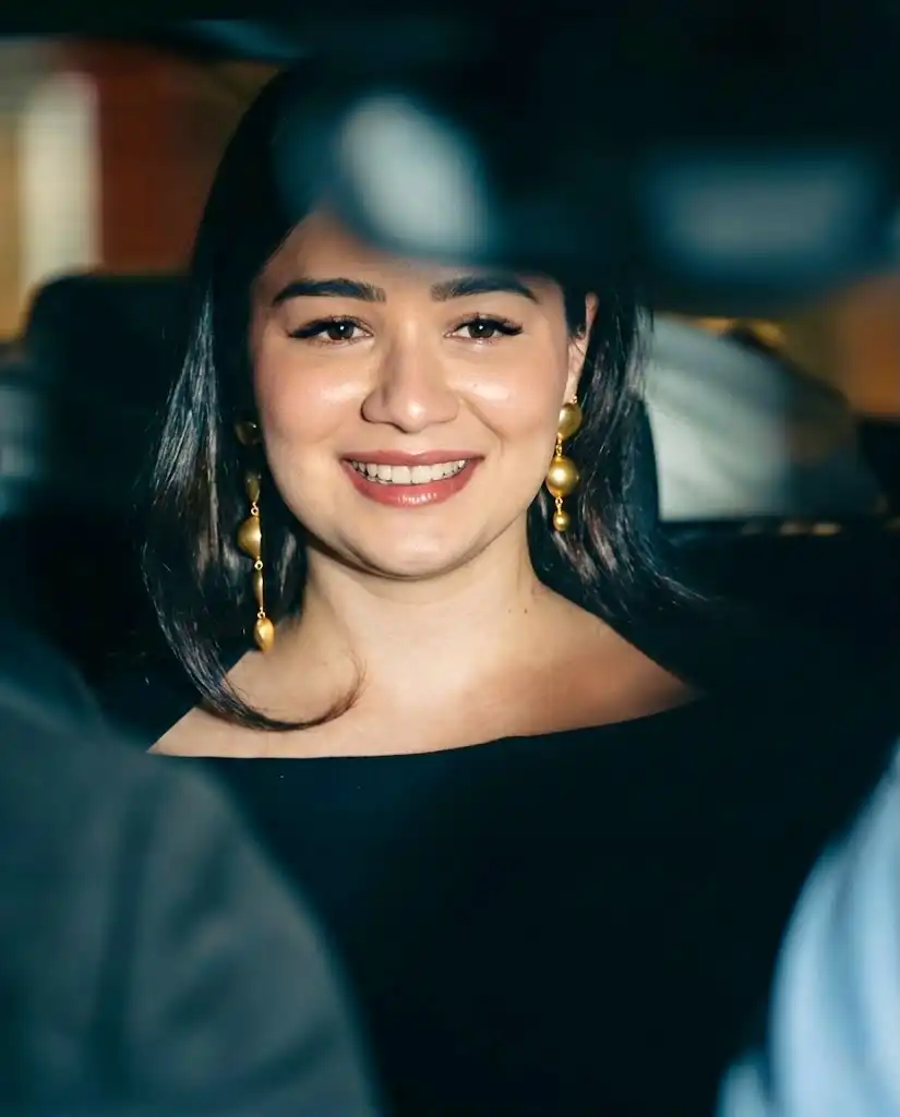 Sara Tendulkar - Next Door Girl Beauty (Credit: Instagram)