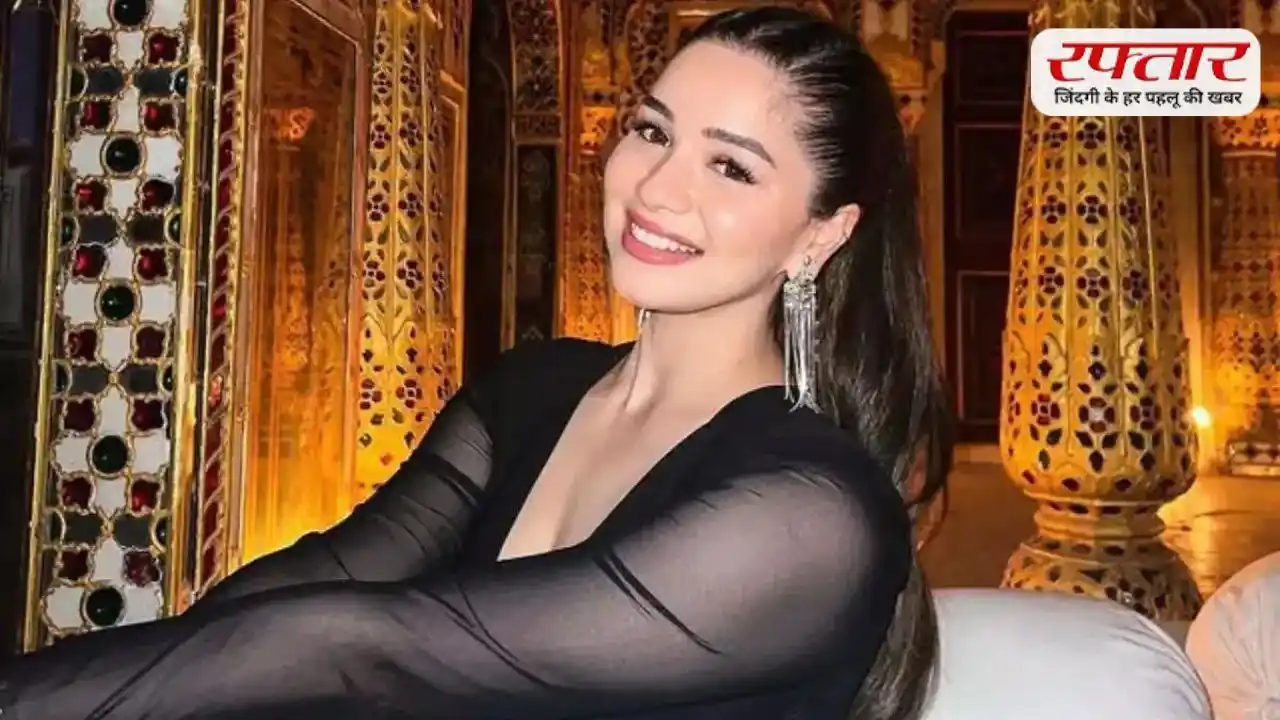 Sara Tendulkar की ब्यूटी और ग्रेस ने जीता दिल, स्टाइल आइकॉन बनकर छाईं