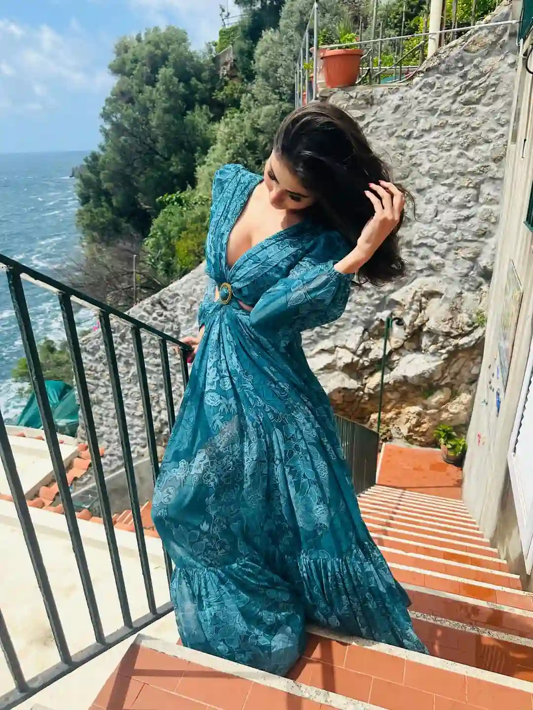 Mouni Roy Hot Photoshoot (Credit: Instagram) 