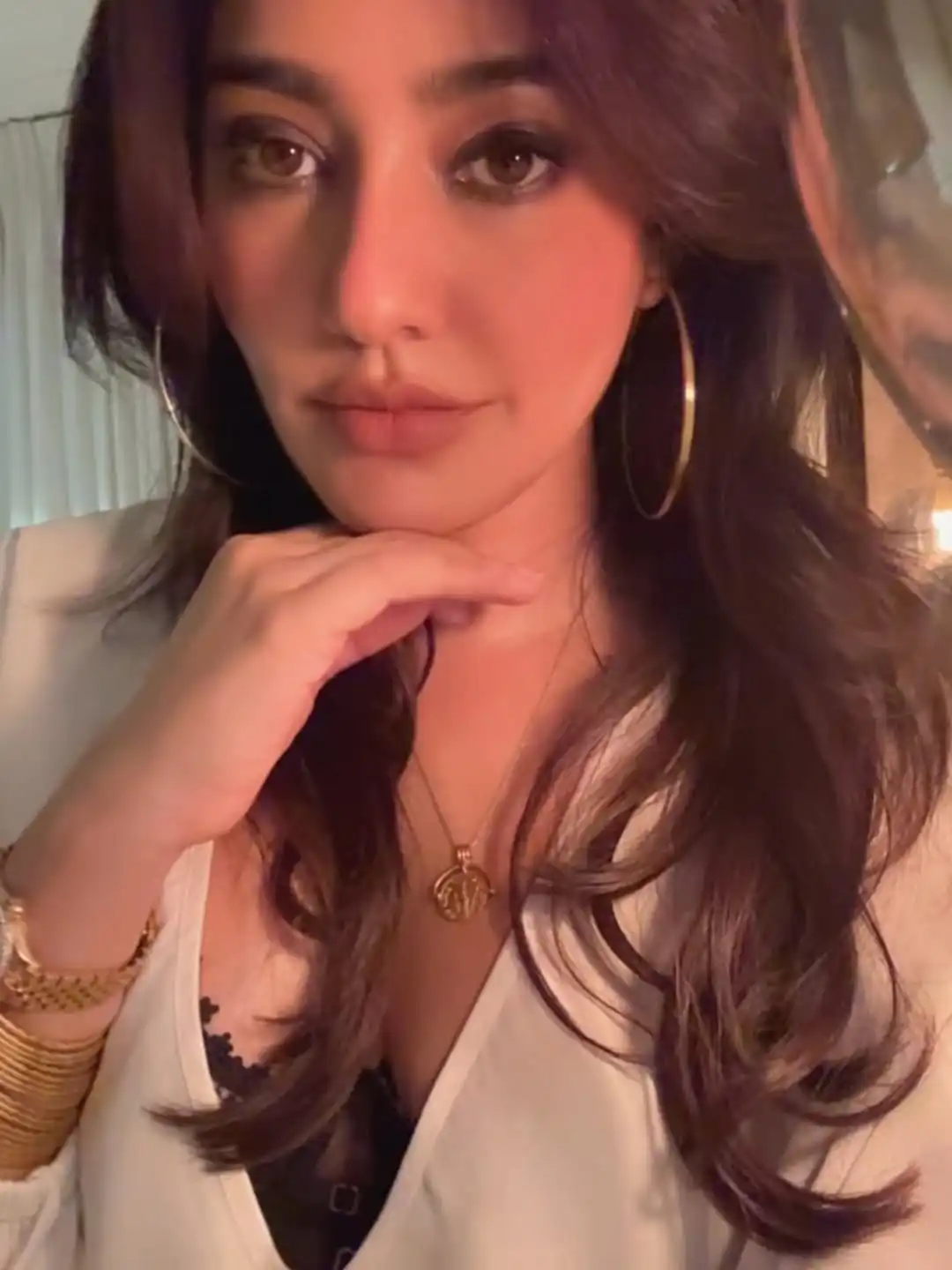 Neha Sharma Cool and Stylish Look (Credit: Instagram) 