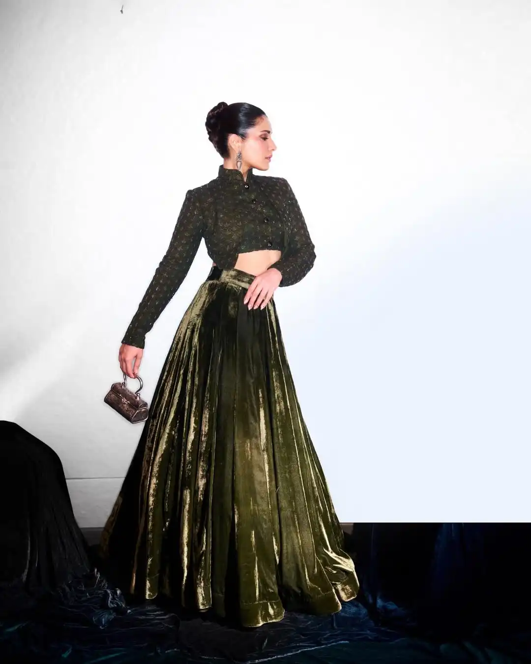 Raashii Khanna Bold Look (Credit: Instagram) 
