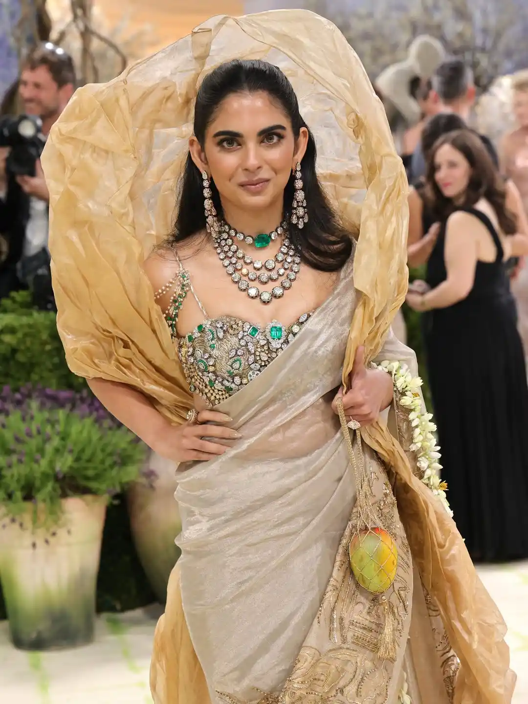 Isha Ambani Met Gala Look (Credit: Instagram) 