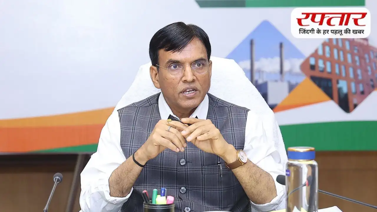 40 साल से ऊपर के मजदूरों को मिलेगा फ्री हेल्थ चेकअप, केंद्रीय मंत्री Mansukh Mandaviya ने किया बड़ा ऐलान