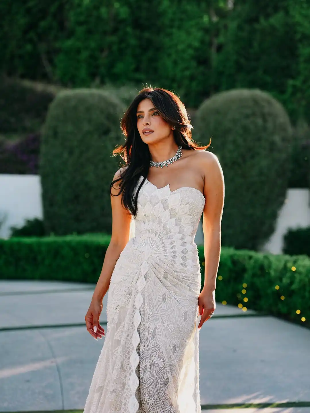 Priyanka Chopra Glam Look (Credit: Instagram) 