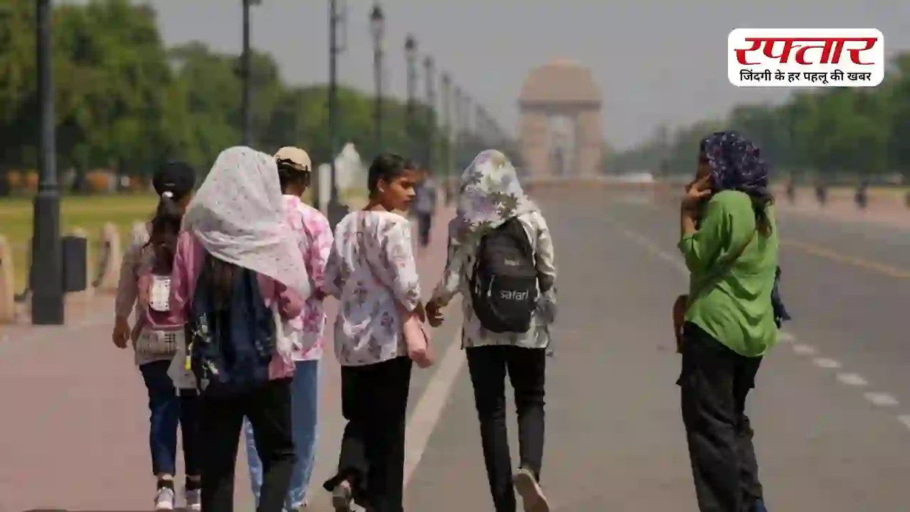 दिल्ली में बढ़ेगी भीषण गर्मी, IMD ने जारी किया लू का अलर्ट, 45 डिग्री तक पहुंच सकता है तापमान