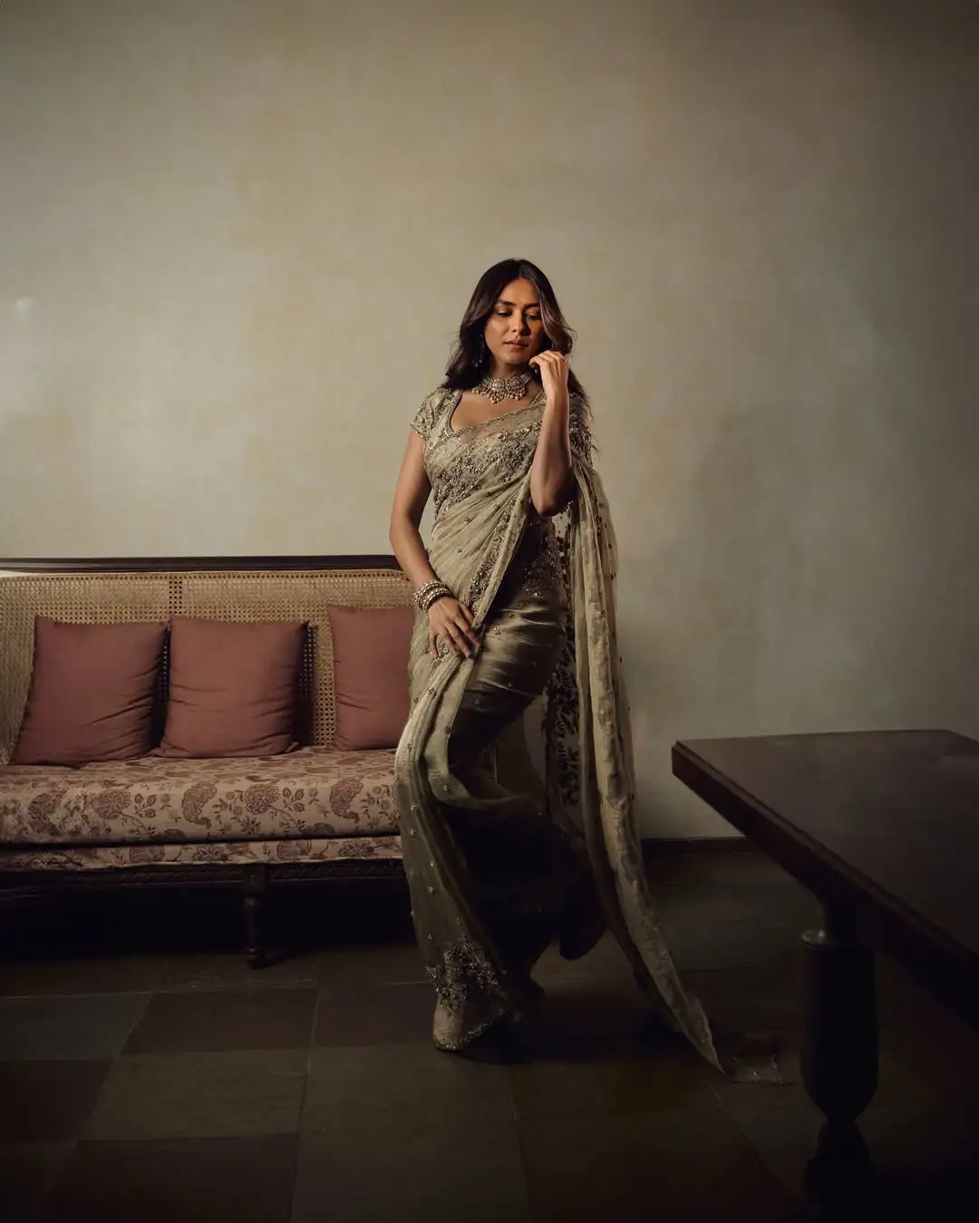 Mrunal Thakur Ethnic Look (Credit: Instagram)  	