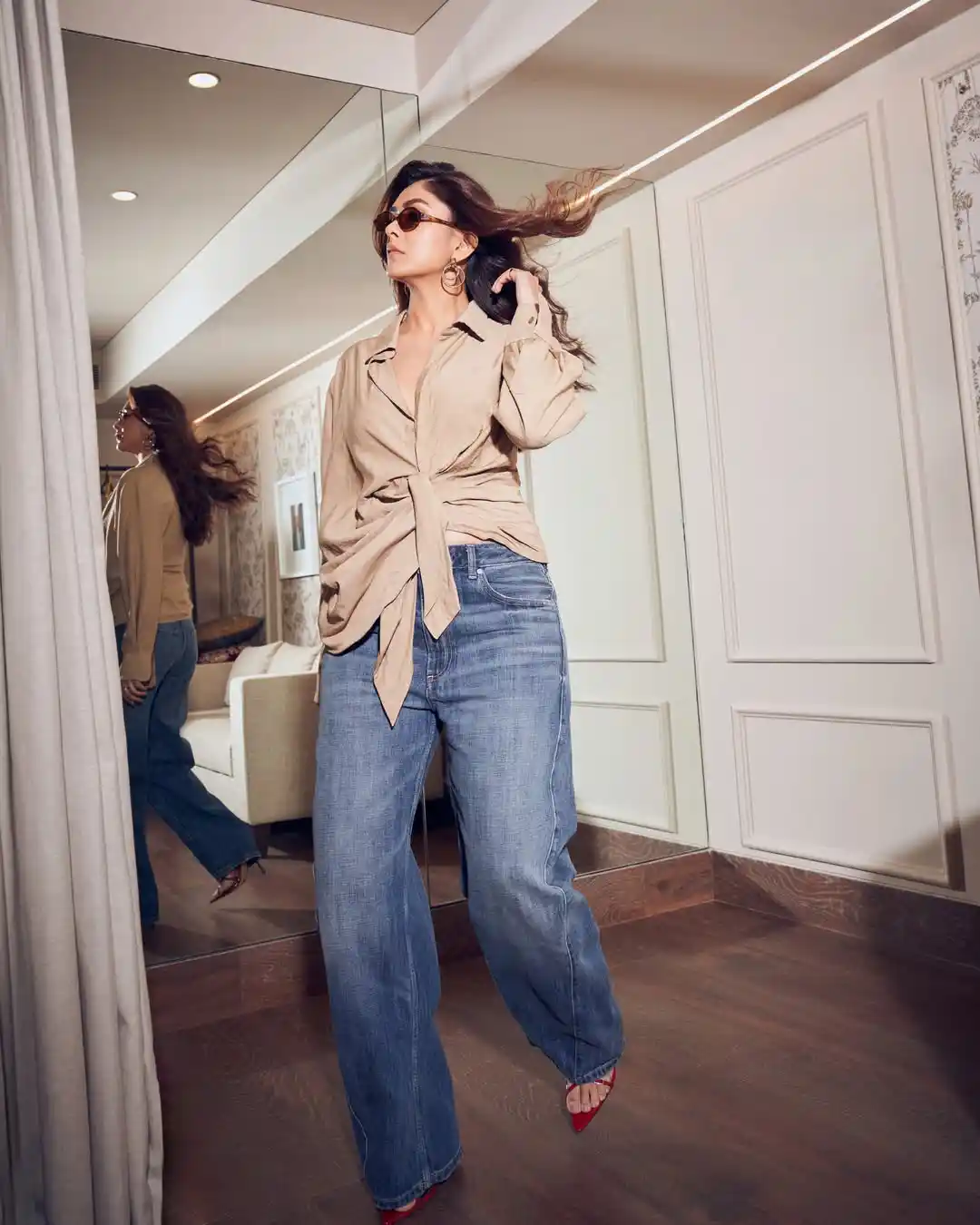 Mrunal Thakur Bold Look (Credit: Instagram) 